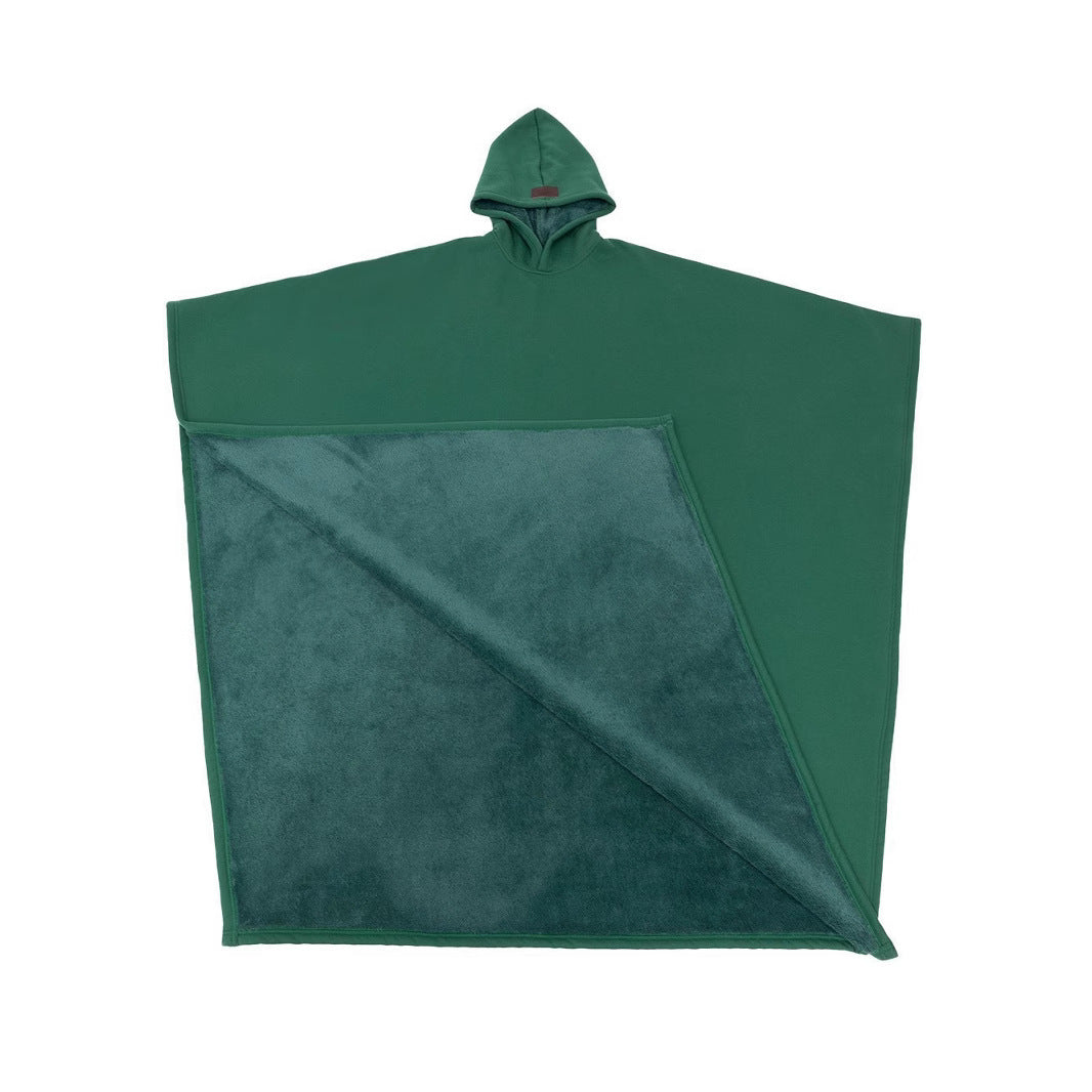 Losse cape met capuchon