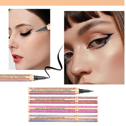 Gekleurde waterproof eyeliner