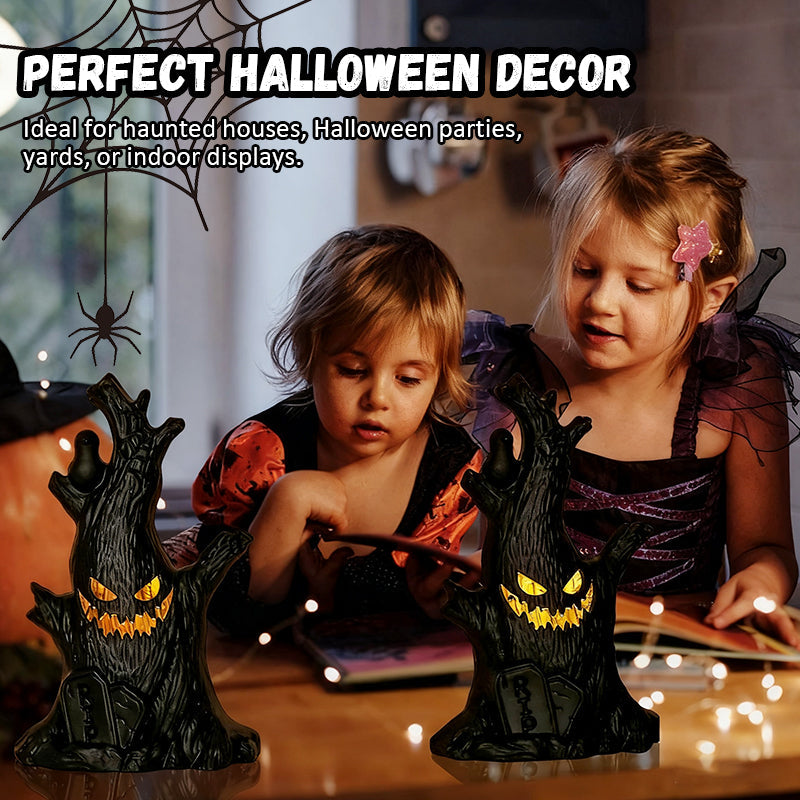 Gloeiende Halloween spookboomstronk